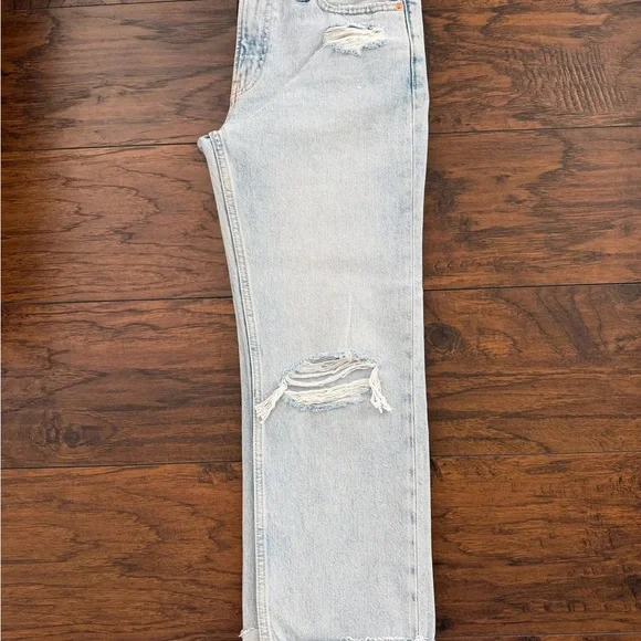 GAP Light Blue Distressed Women Jeans - NWT - Size 25/0R - Picture 3 of 5